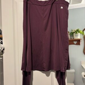 Snoga Plum Skirt with Leggings